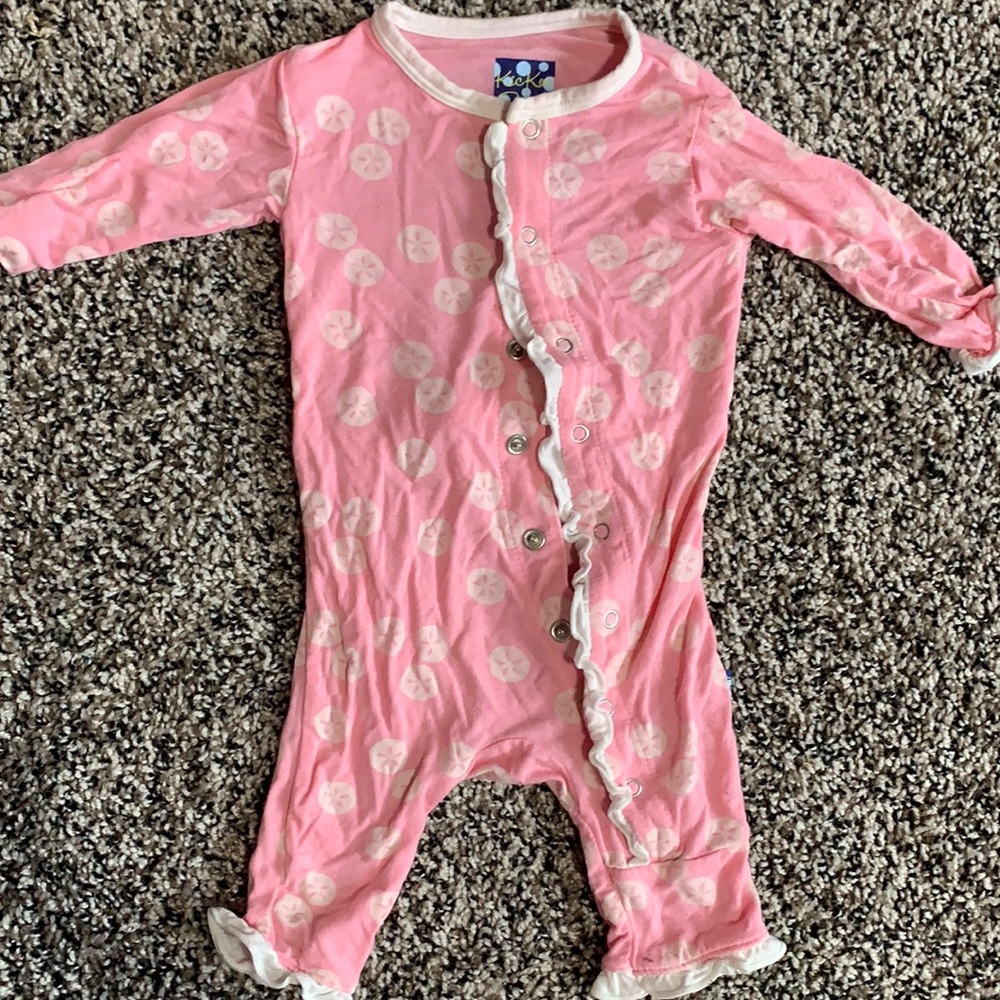 Preemie kickee pants